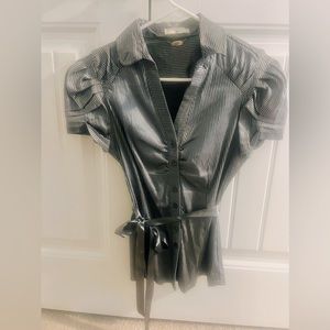 STRETCH a grey festive puff sleeve , pins stripes with grey tie ribbon.